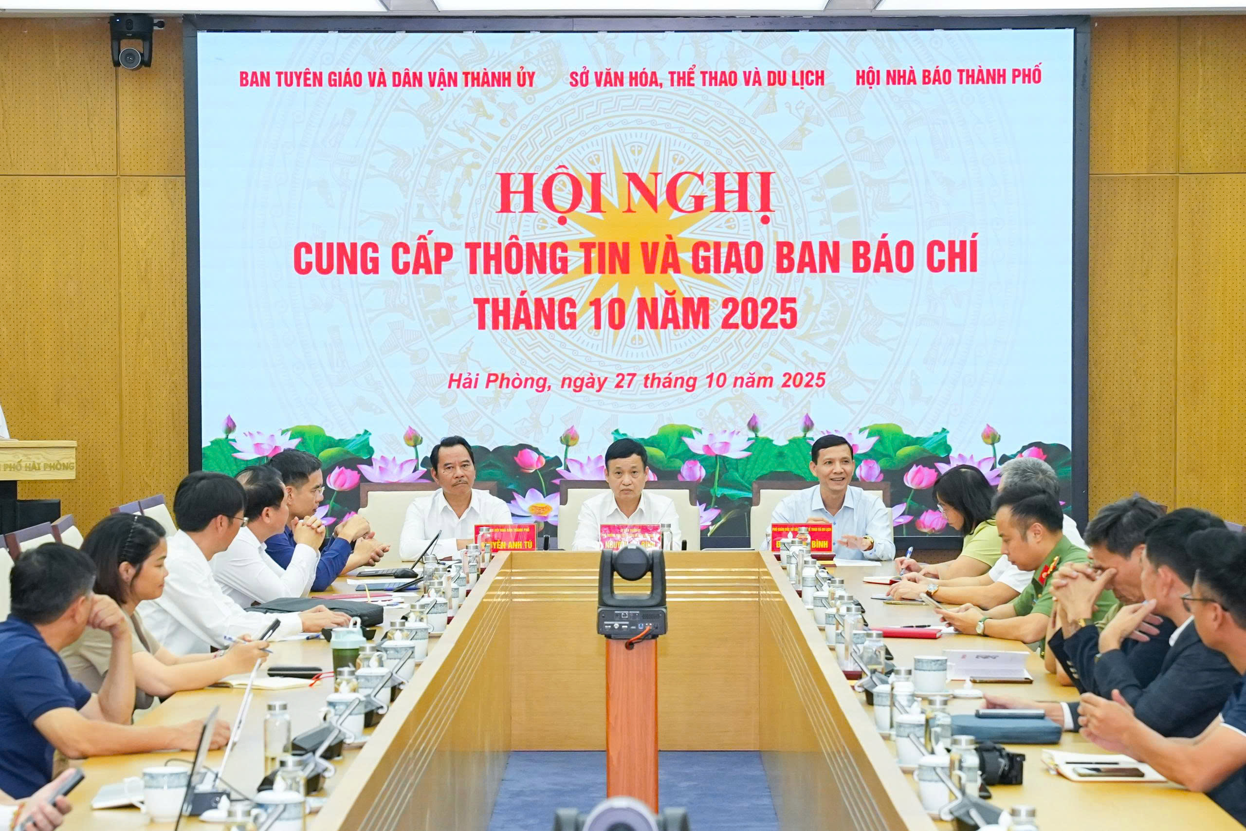 Description: https://cdn.haiphong.gov.vn/gov-hpg/1/tintuc/2025/10/z7161250806318_92e07e2173de77900ecc467ff1d70a18638971919649791867.jpg